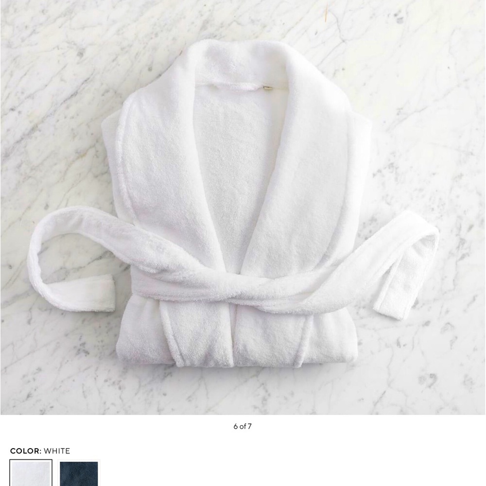Pottery Barn plush robe -size XL